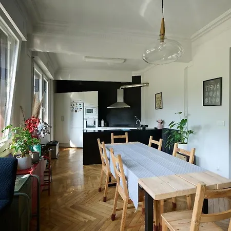 Apartment Spacious In The Hall Area Bilbao