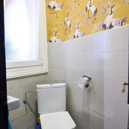 Spacious In The Hall Area